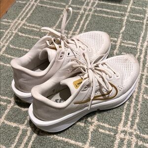 Nike Women's Cream and Gold Sneakers